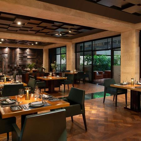 The Westin Doha Hotel & Spa Exterior photo